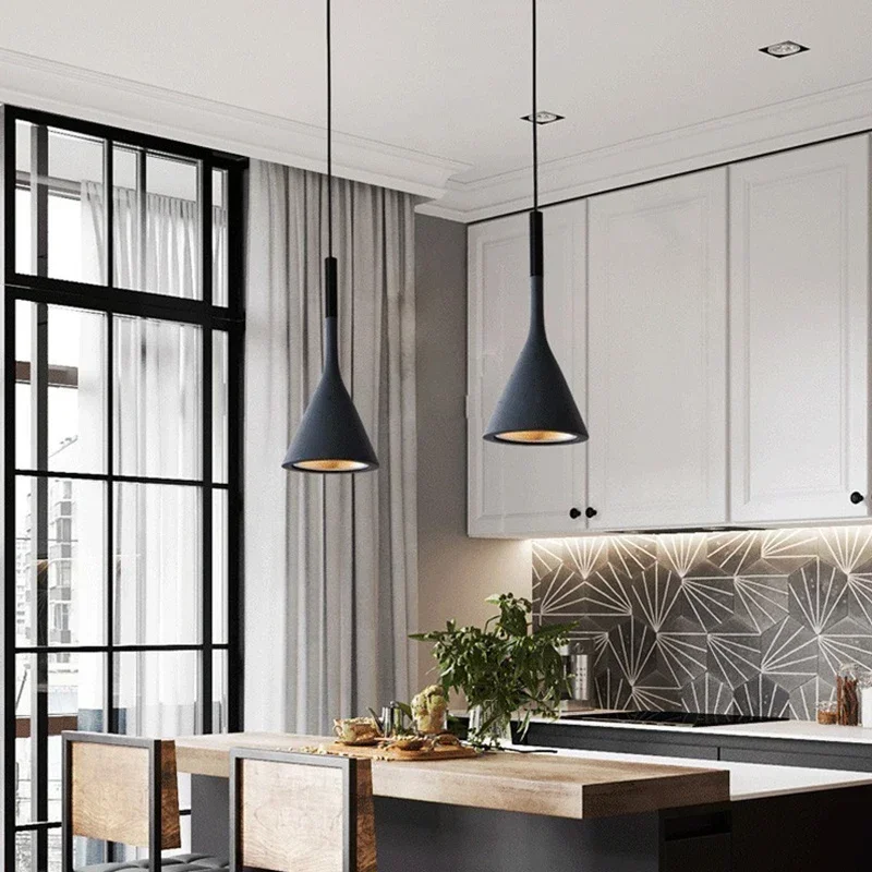 Kitchen Appliances In White - Nowoczesne lampy wiszące Led białe światło
